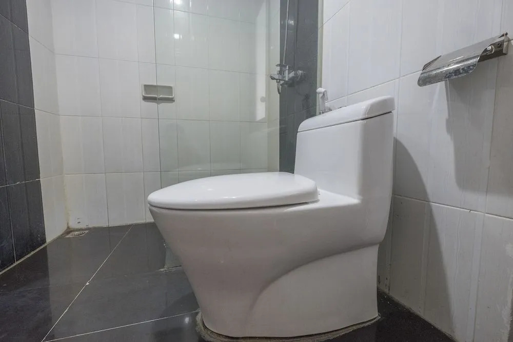 OYO 1081 Allson City Hotel Makassar