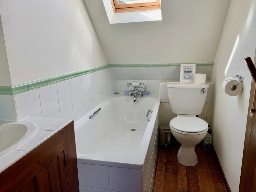 Tithe Barn a Stunning family home with panoramic views