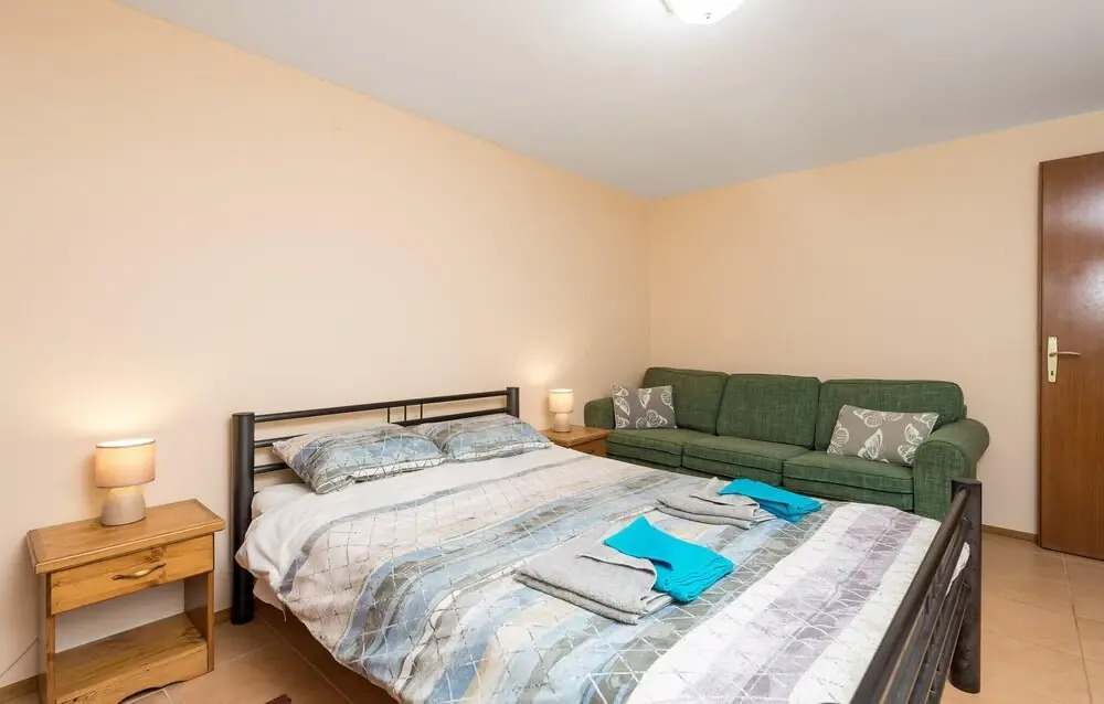 Stunning Home in Moscenice With Wifi and 2 Bedrooms