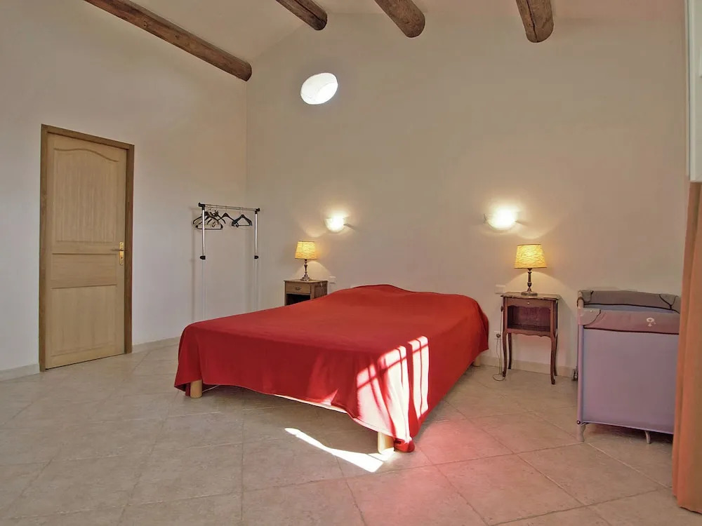 Vineyard Villa in Montfrin