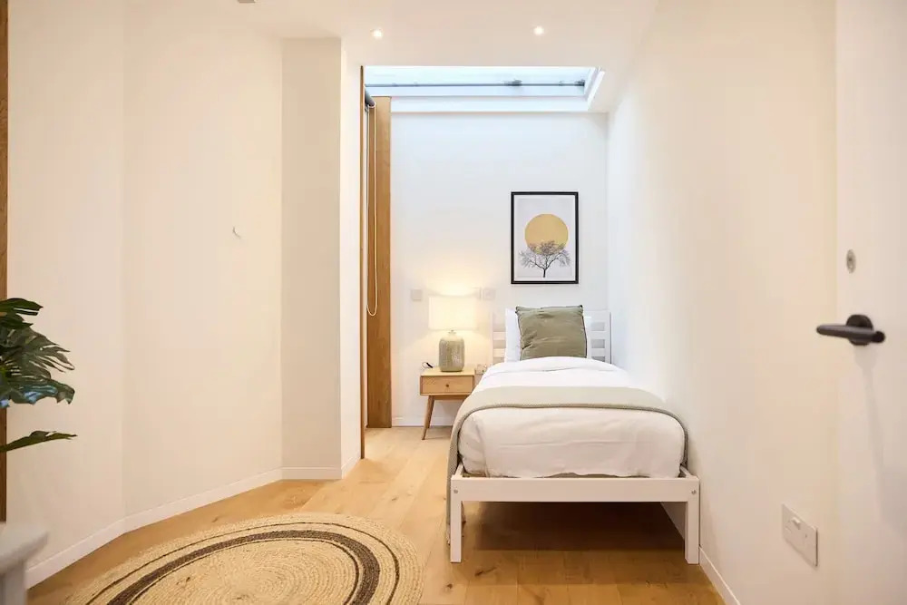 Mill Hill Mews Home with Garden