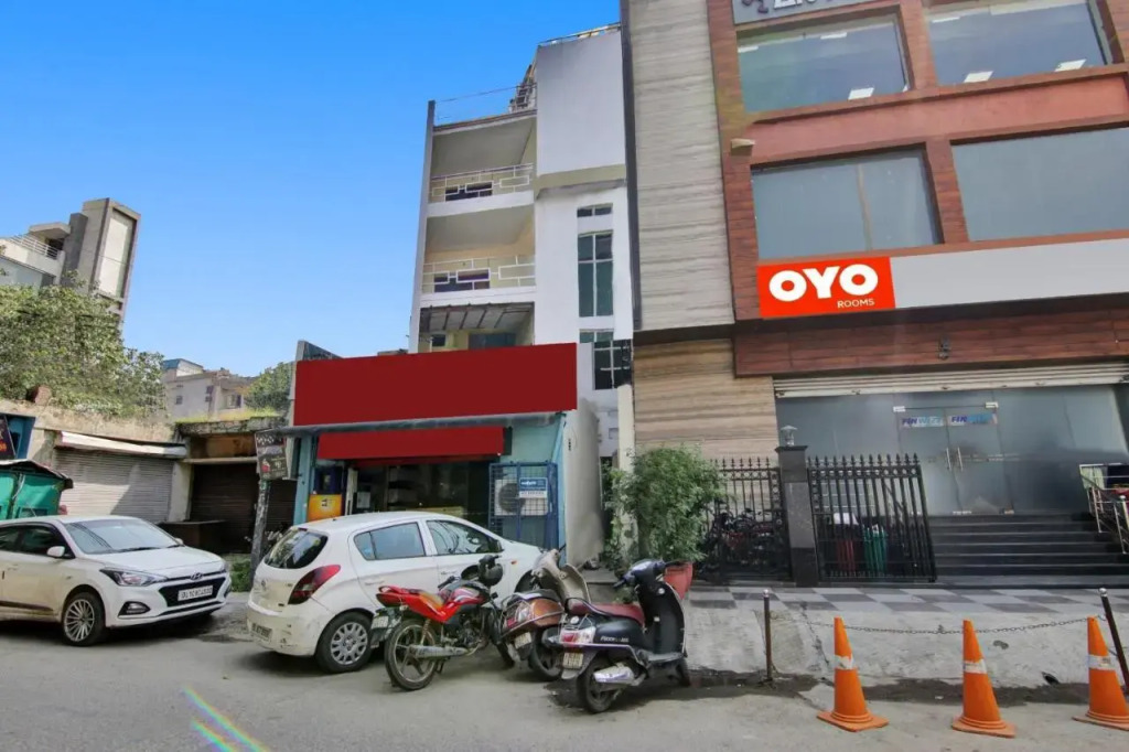 OYO Flagship 70115 King Stay