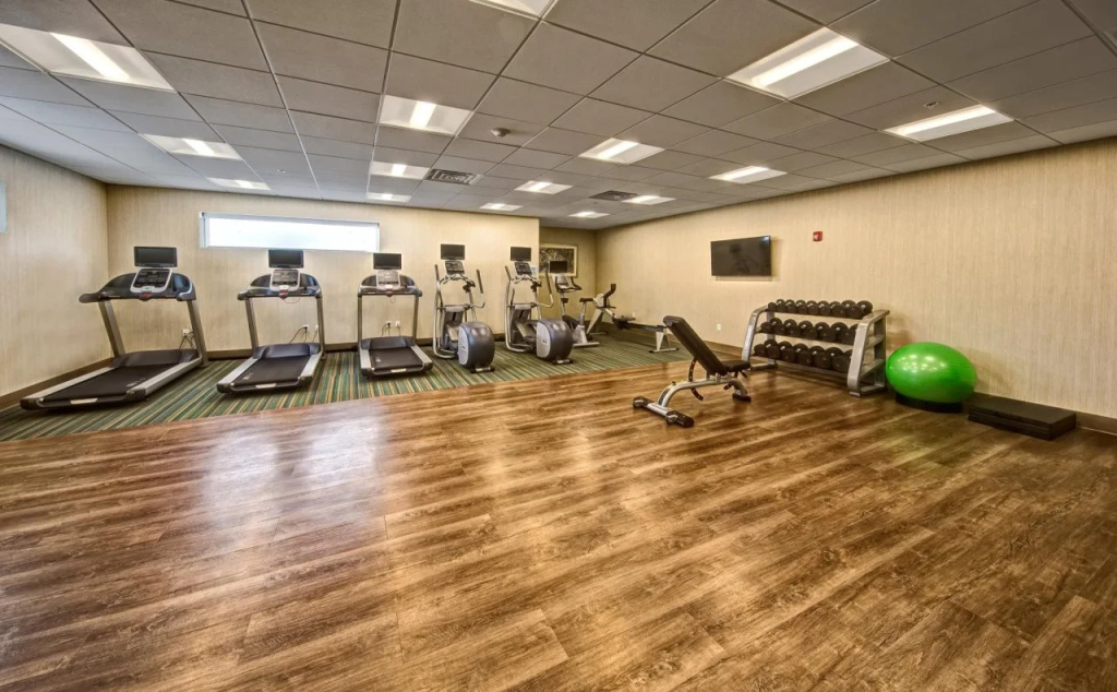 Holiday Inn Express Louisville Airport Expo Center by IHG