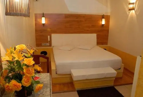 Castellu's Motel