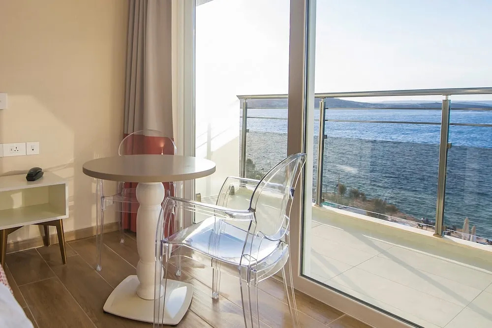 Sea View Hotel