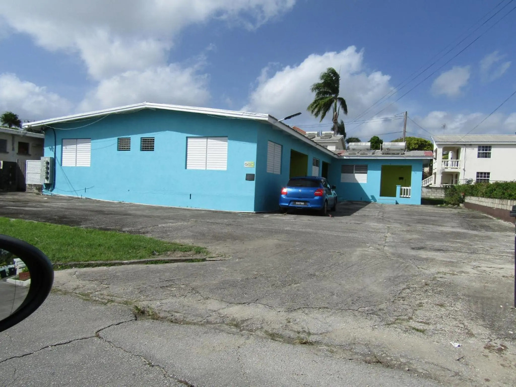 Cozy, quiet 1 bedroom 2A near Beach