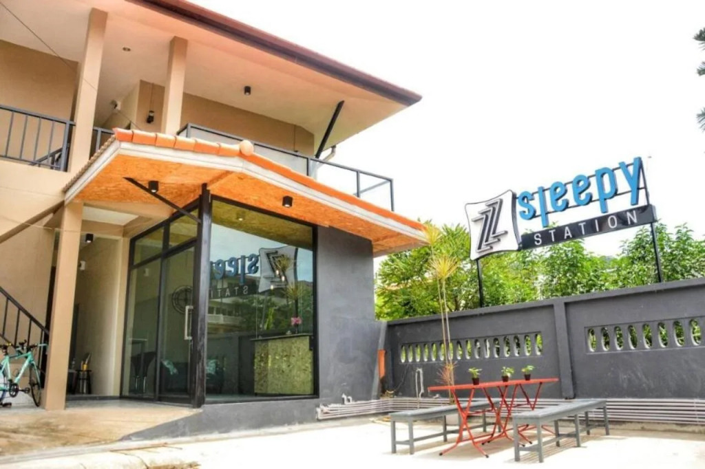 Sleepy Station Hostel