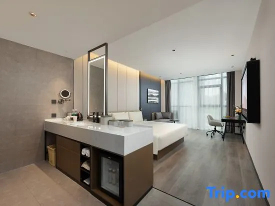 Atour Hotel Shanghai Jingan IMIX Park