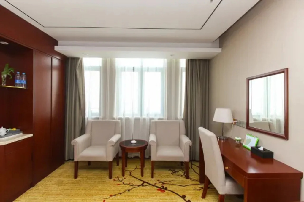 Suzhou New Century Manju Hotel Xinghuwan Branch