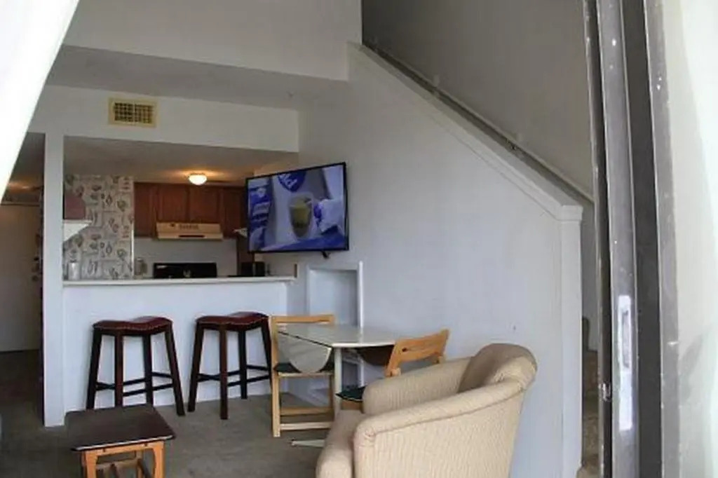 Sugar Beach 323