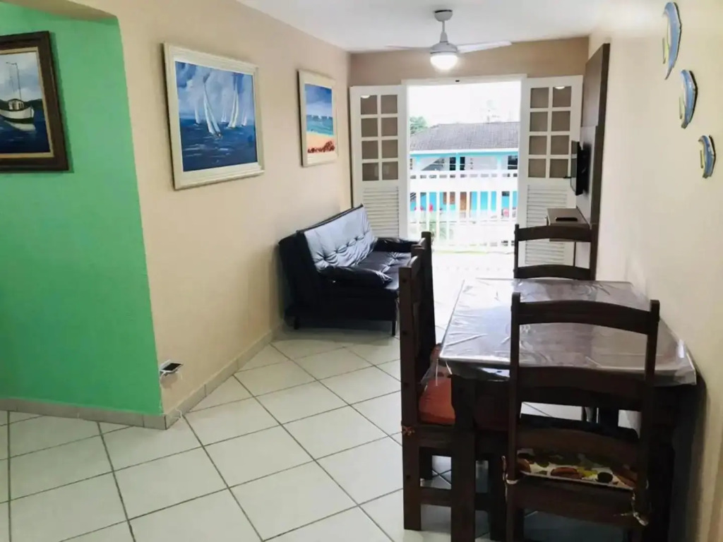 Lindo apê 1 min a pé da areia da Praia Grande-O mais perto! com Varanda