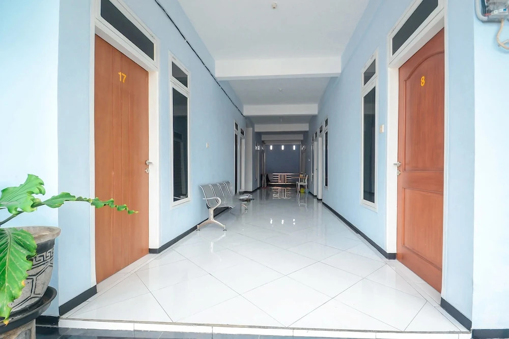 Airy Eco Syariah Sukomanunggal Darmo Permai Timur Dua 72 Surabaya