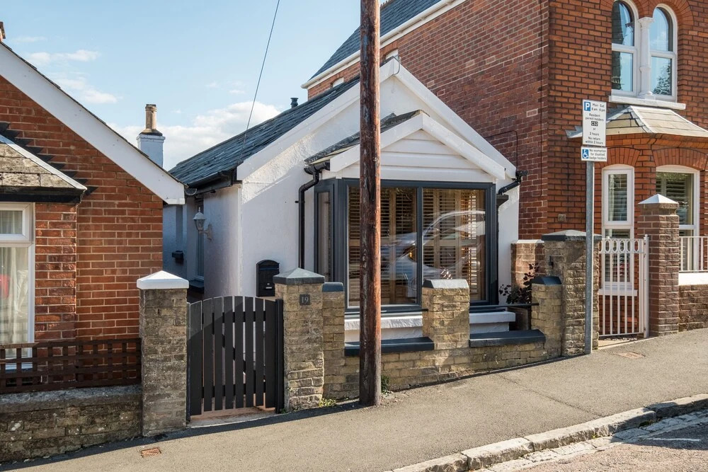 The Nautilus Cowes IOW Sleeps 4 & Private Garden