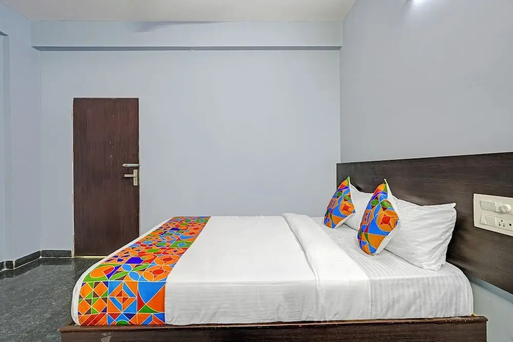 Fabhotel Luxury Suites