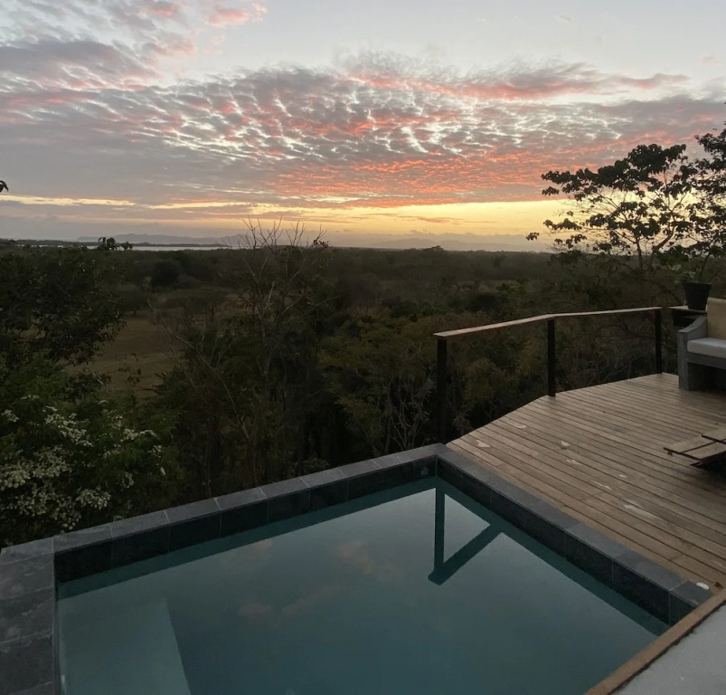 Alaya B&B - Yoga & Surf Retreat