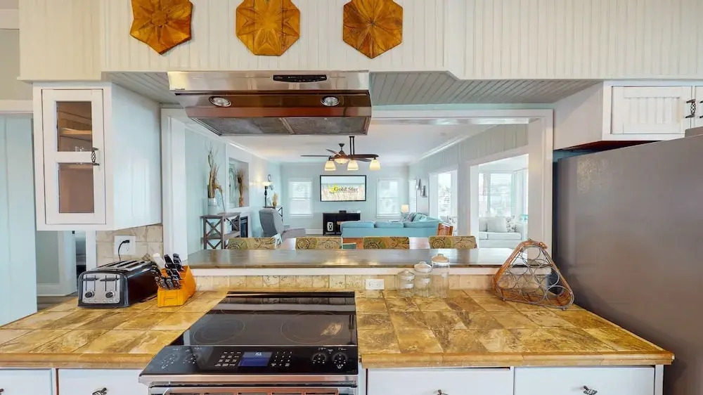 Recently Updated Home w/ Private Pier/boat Slip