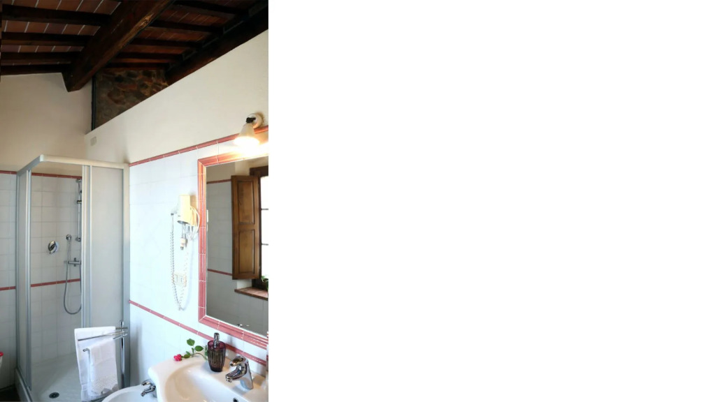 La Villa a Charming Villa With Swimming Pool-la Villa