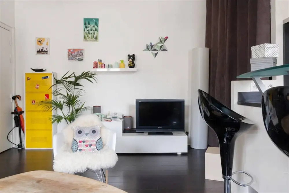 Modern Studio Bastille Smartrenting