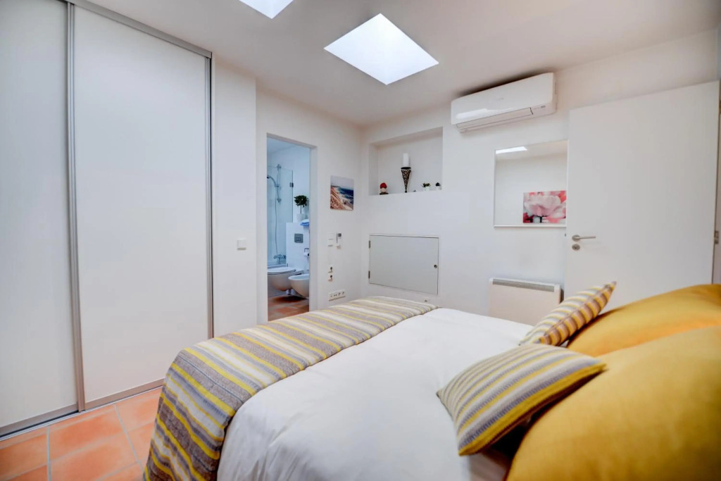 The Fantastic Beach House of Luz