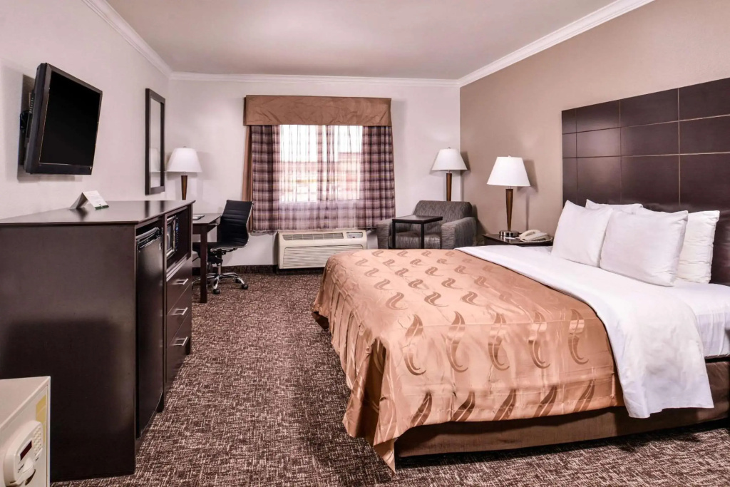 Quality Inn & Suites Beaumont