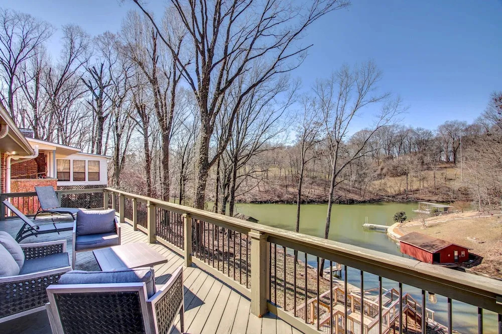Waterfront Florence Home w/ Private Dock