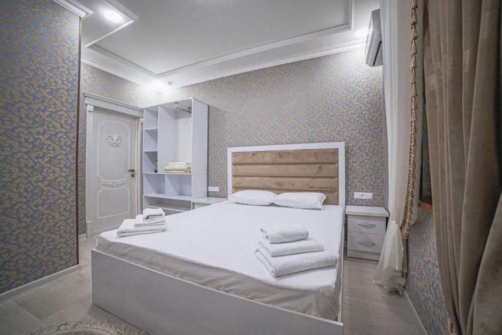 Globus Hotel