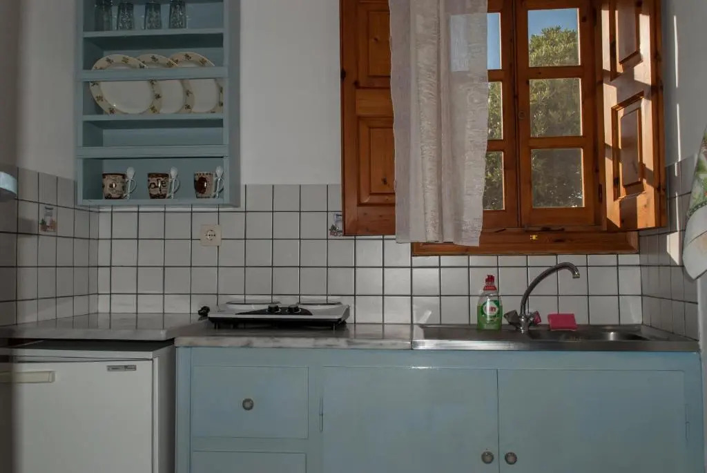 PATMOS Mathios Studios- apartments