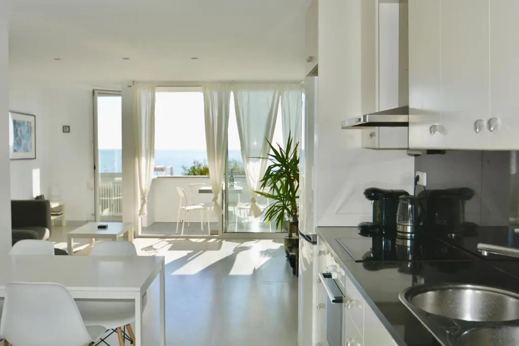 VISTAS DEL MAR stunning views over the beach