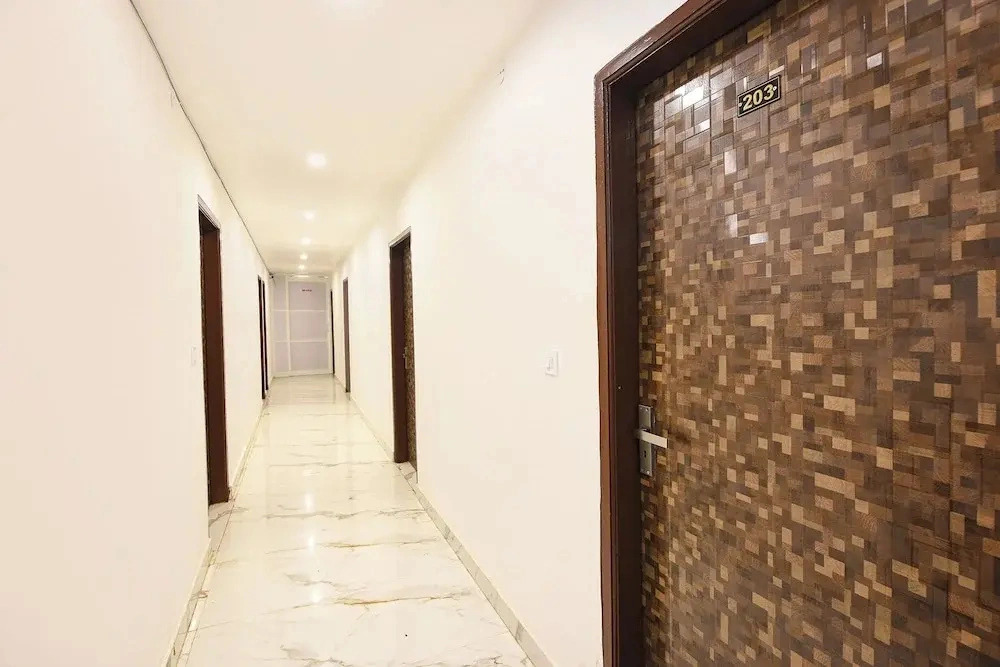 Fabhotel Scorpion Inn