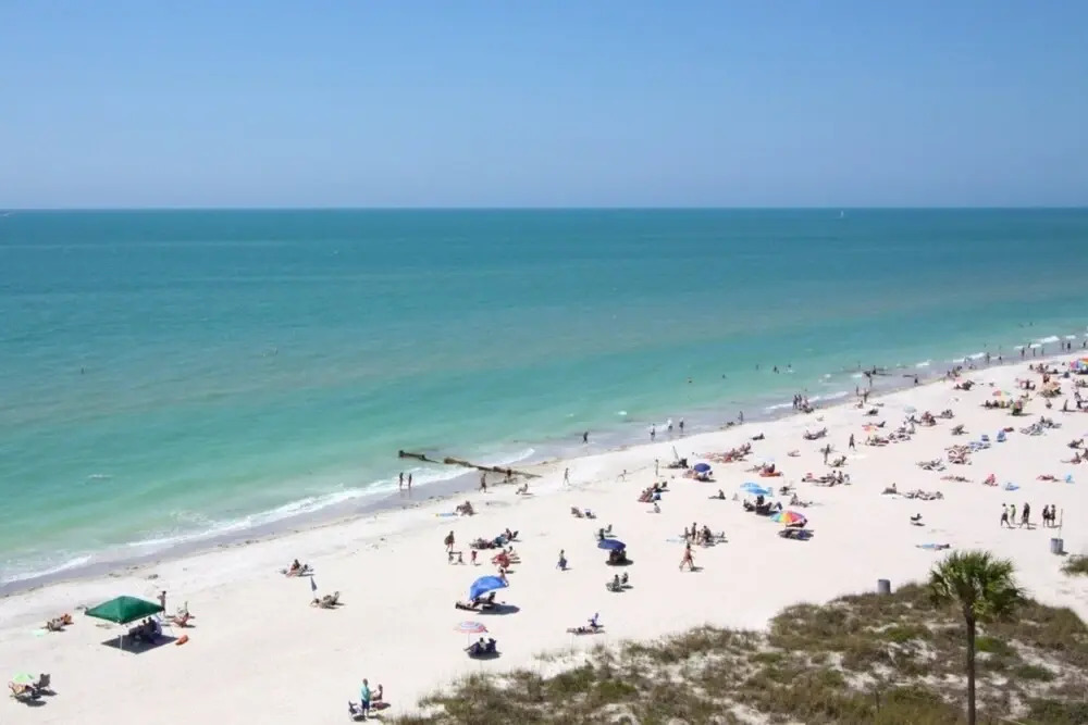 Sunset Stays by the Beach & Caddy's