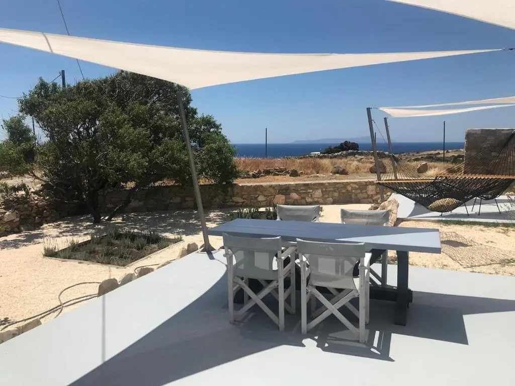 The Hedonist Square cycladic house with sea view