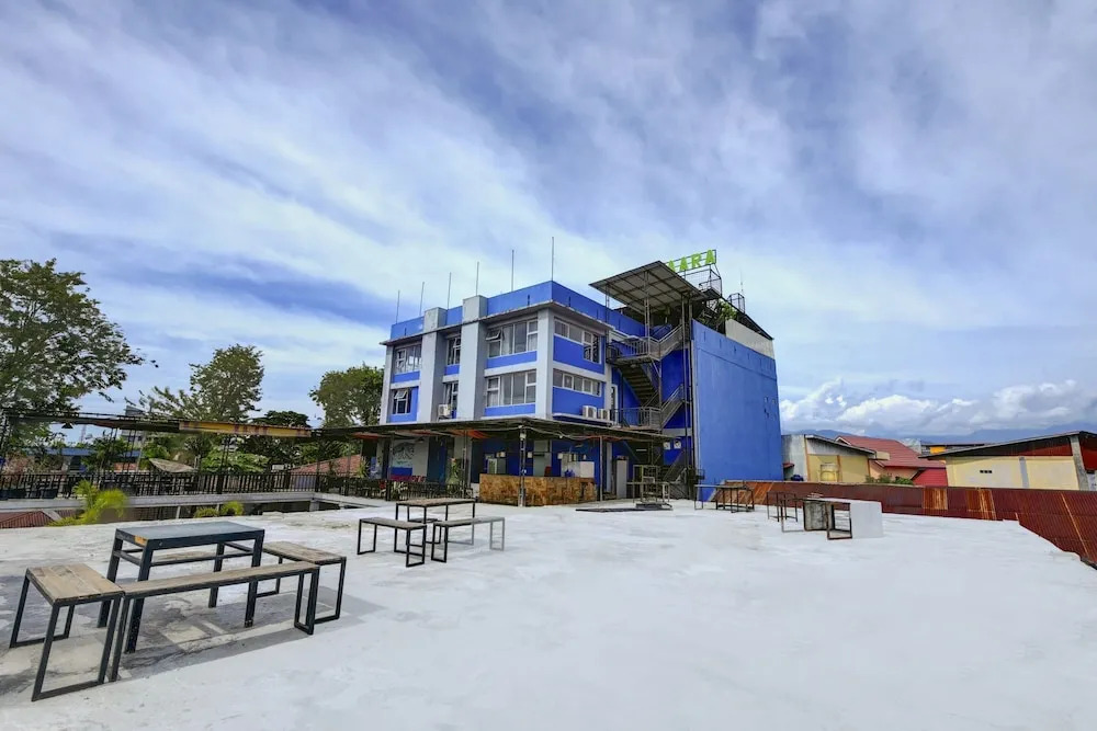Zaara Guest House Syariah by OYO Rooms