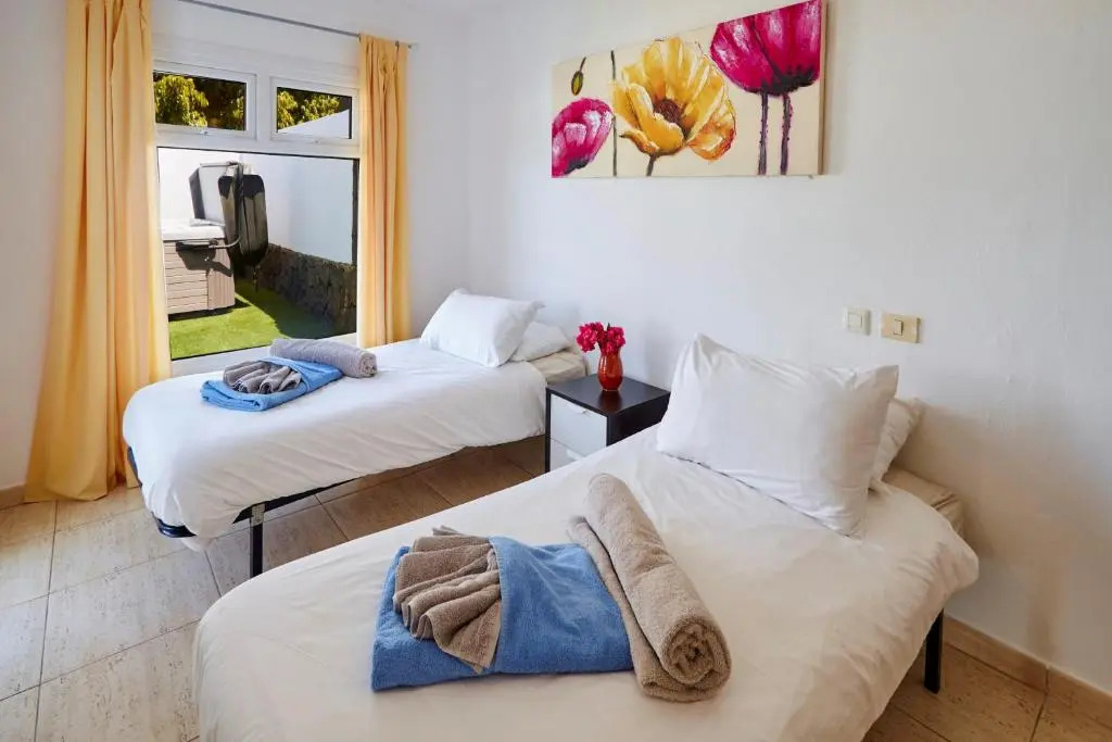 Villa Los Arcos - LH160 By Villas Now Ltd