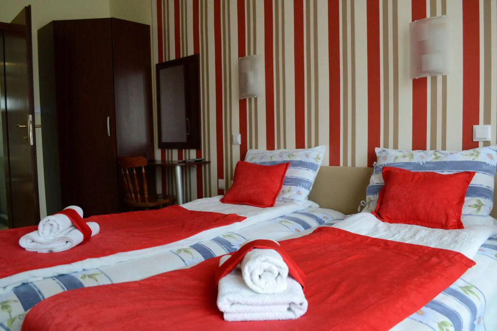 Hotel Pine
