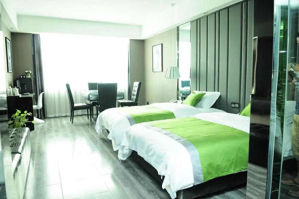 Carnival Fashion Hotel
