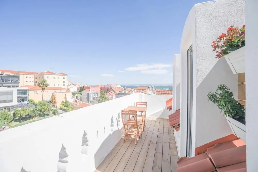 Rooftop Apartment