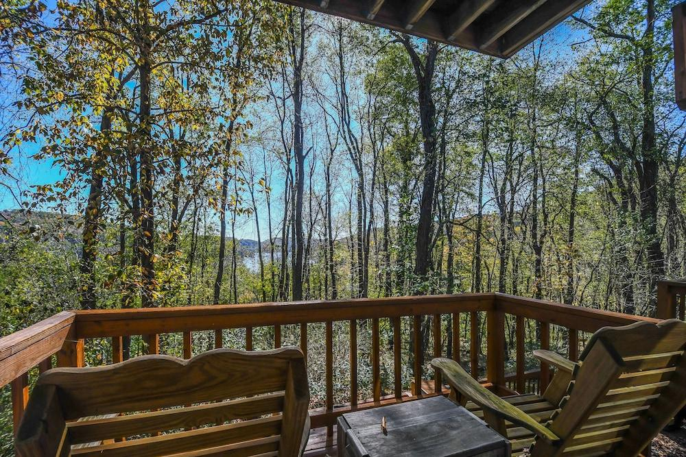 Villages of the Wisp Lakeview Court 2 Bedroom Townhome #13