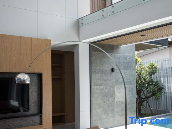 Horizon J1 Villa l Private Pool 3BR Near Nimman