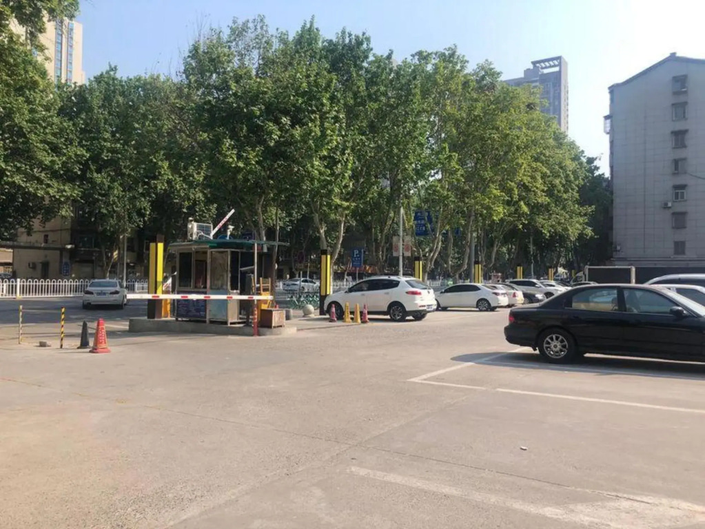 Borrman Hotel (Xiangyang Daqing East Road Youyi)