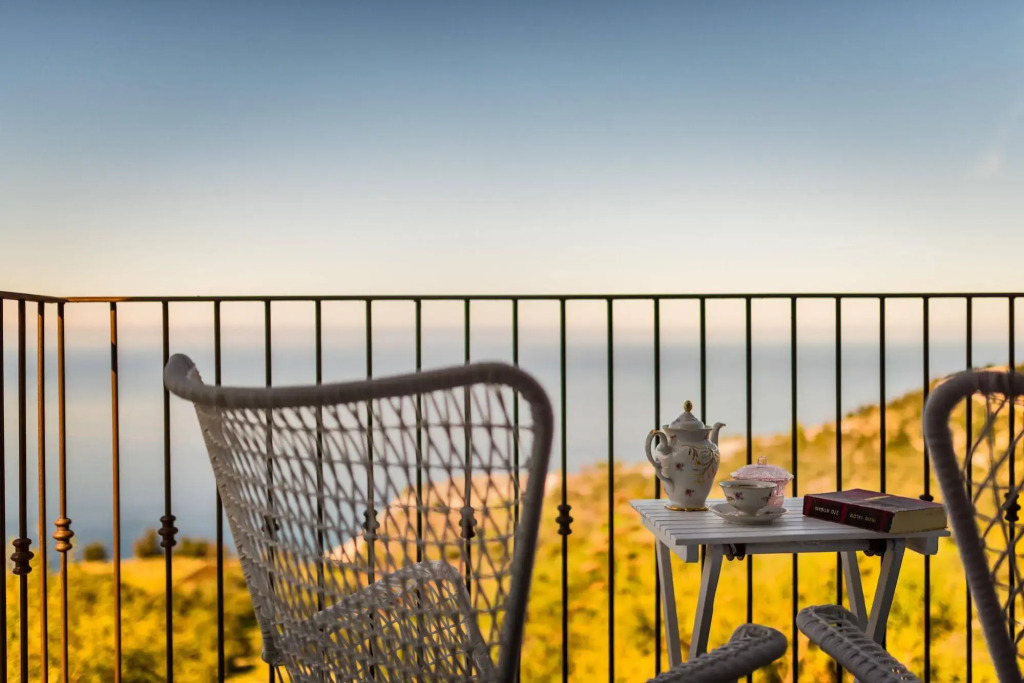 Yades Villas