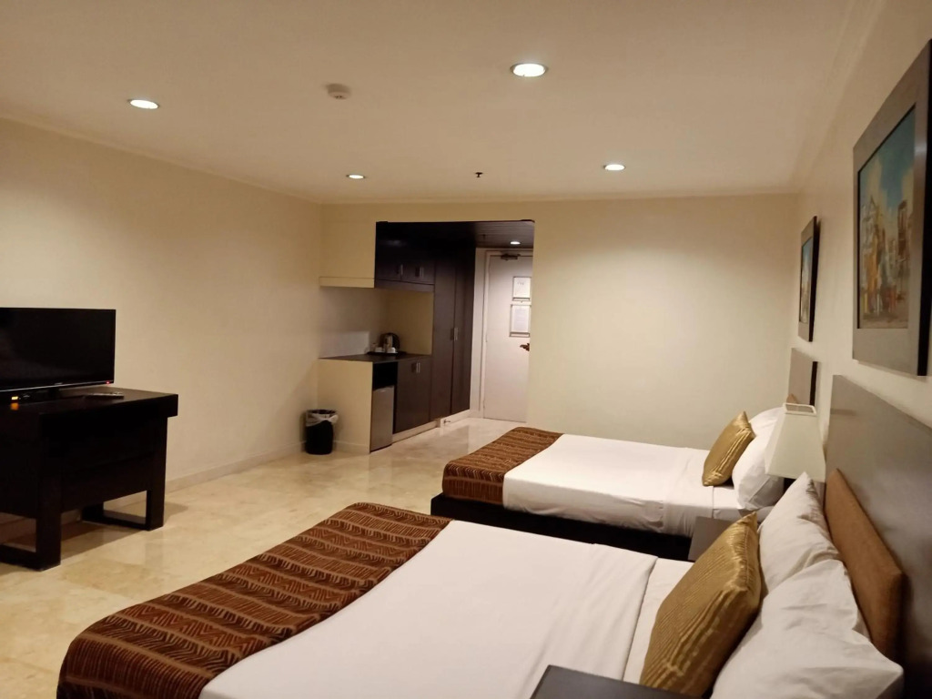 Paragon Tower Hotel