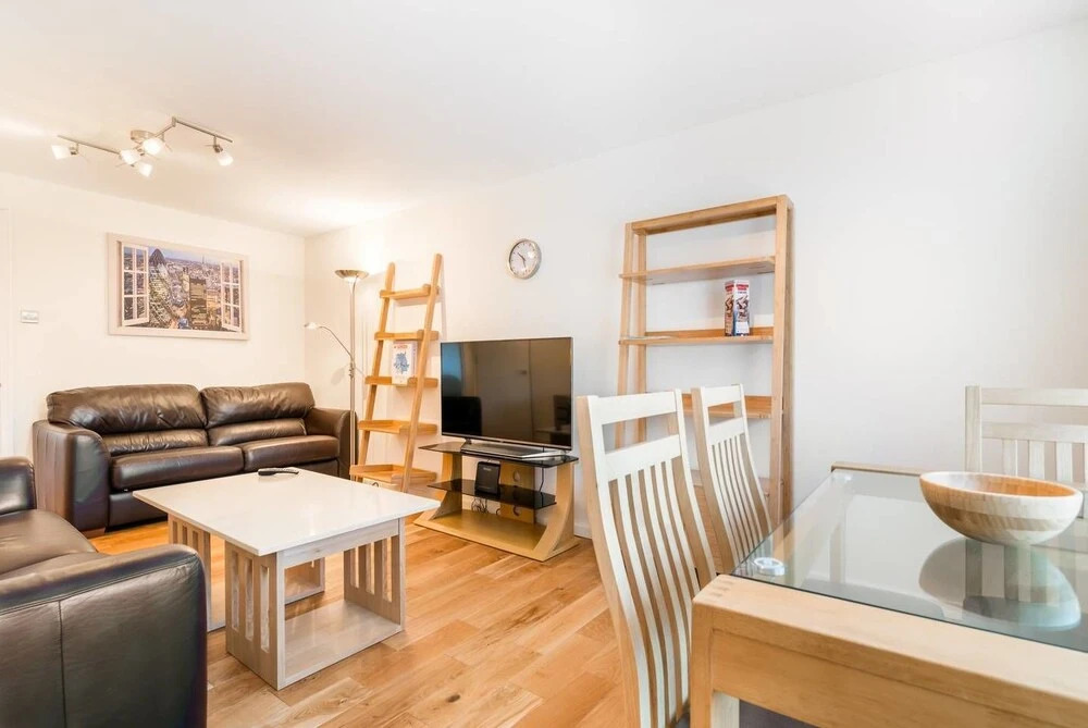 Modern 2 bed in the Isle of Dogs