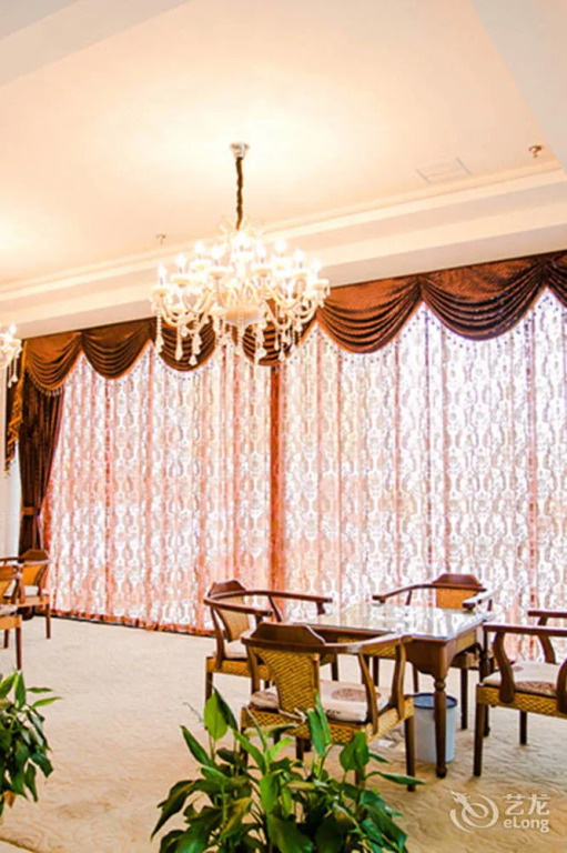 Junyi Hotel