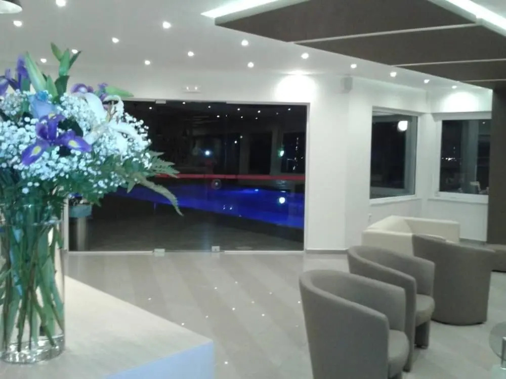 Varouxakis Hotel
