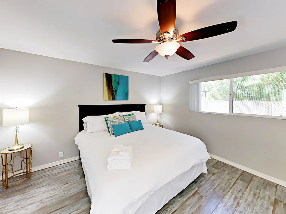 7419 E Belleview Home 4 Bedrooms 2 Bathrooms Home