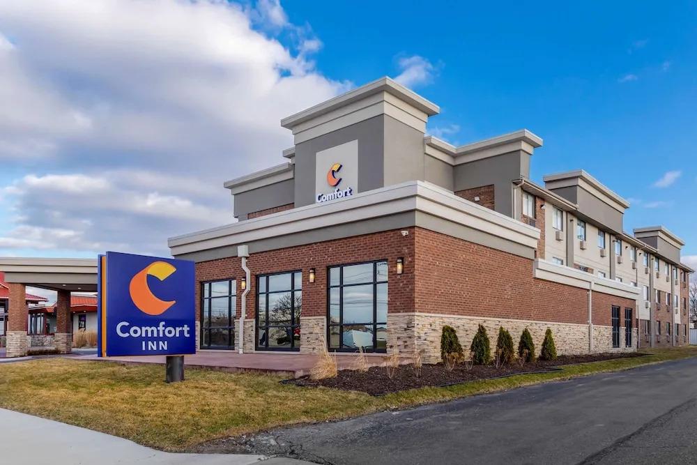 Super 8 Clawson/troy/detroit Area
