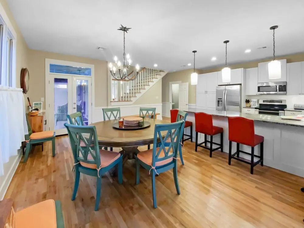 Good For You 3 Bedroom Home by Redawning