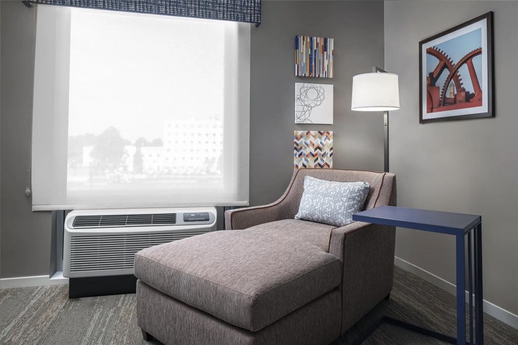 Hampton Inn Boston Woburn