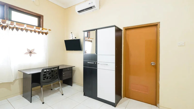 OYO Life 1563 Calista Residence