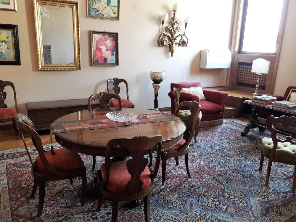 B&B Corner